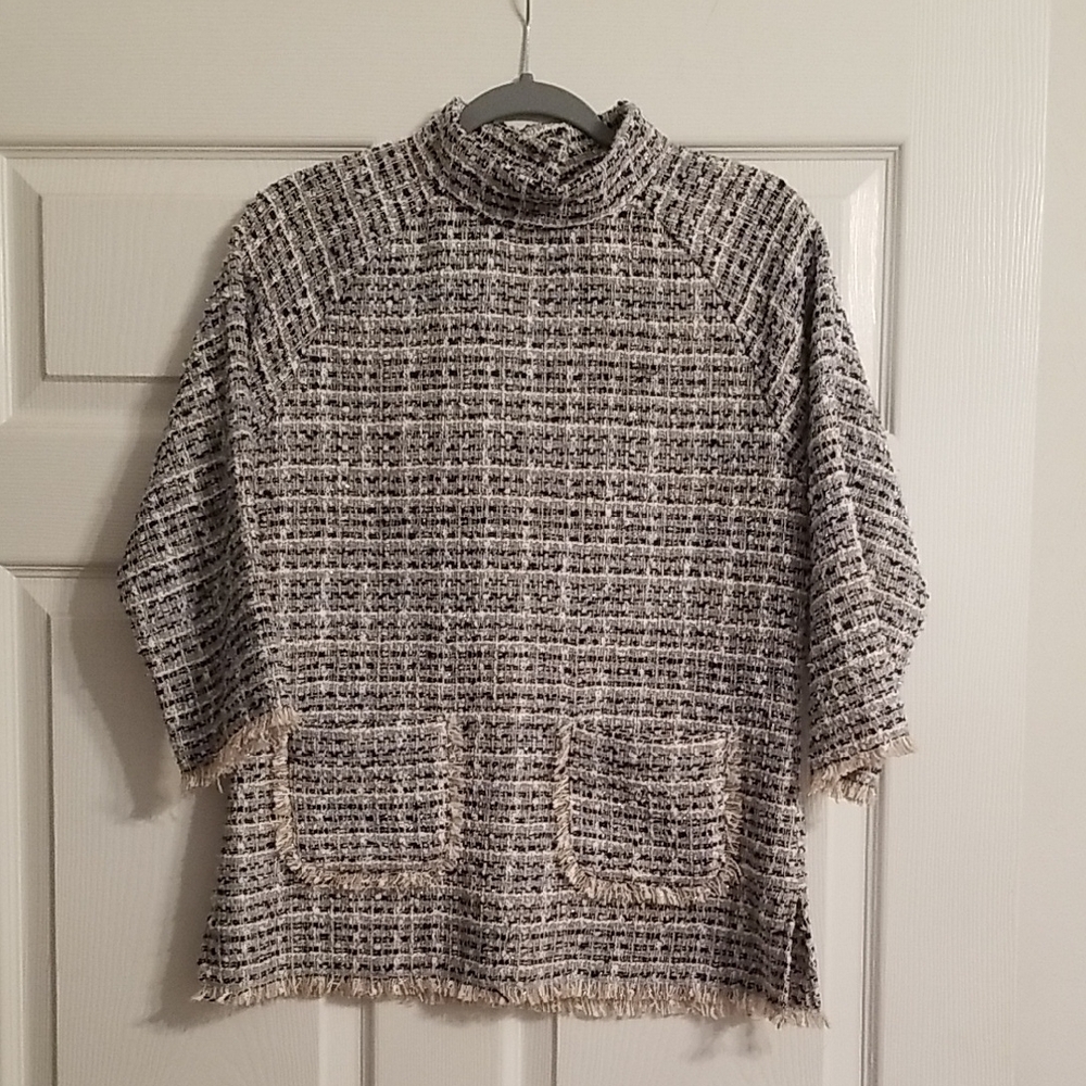 Tyler Boe top,size xs
